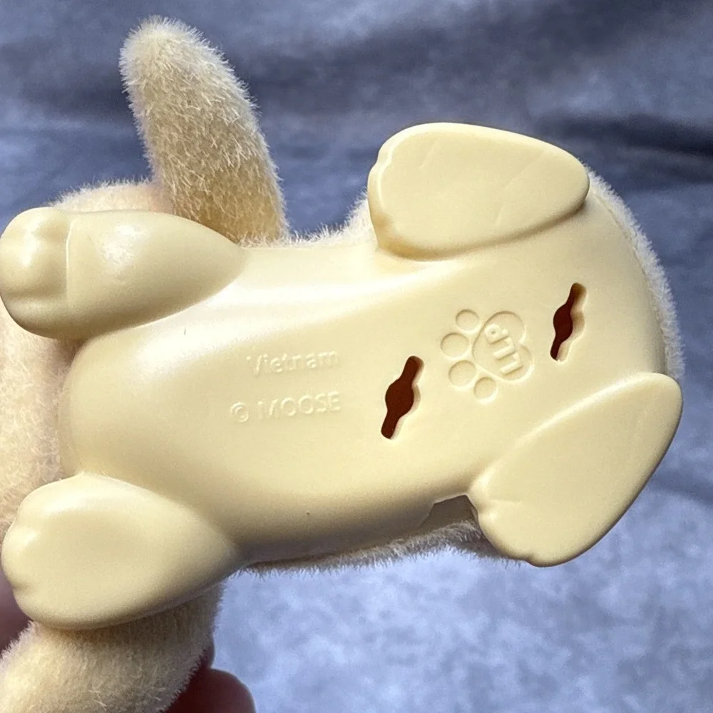 Little Live Pets Mama Surprise Minis Flocked Bunny Rabbit Babies Hutch Moose Toy